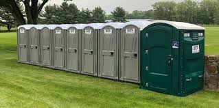 Best VIP or Luxury Restroom Trailers  in Stoneville, NC